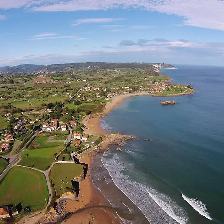 펜션 Sabugos, Entre El Mar Y La Montana