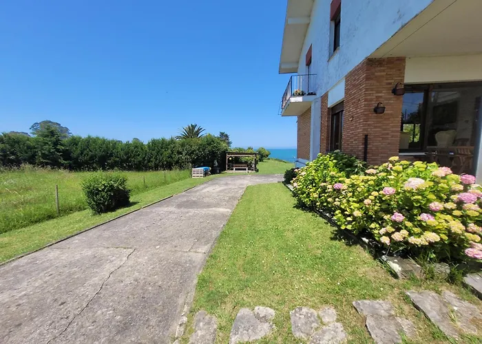 Sabugos, Entre El Mar Y La Montana 펜션 *